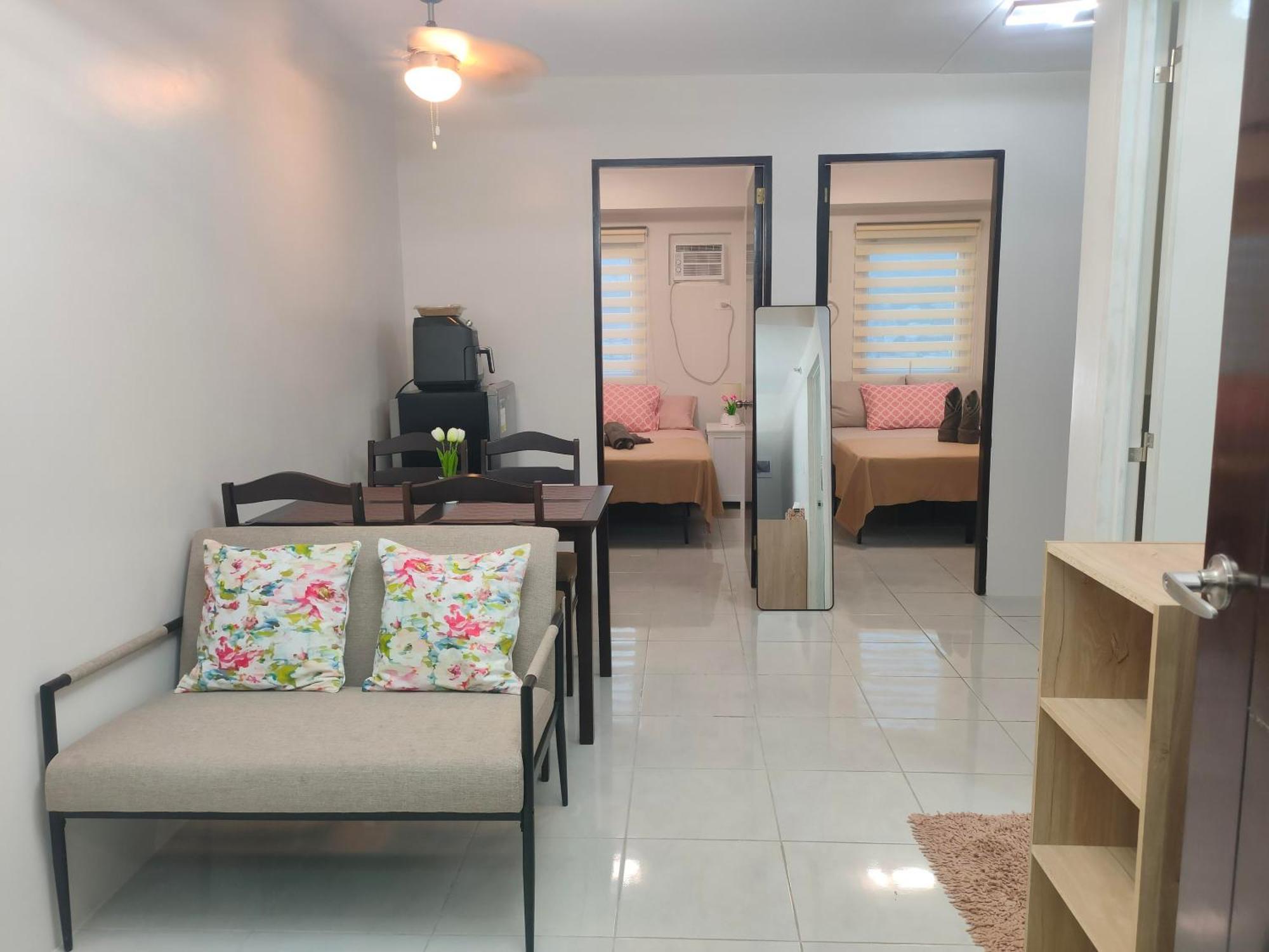 2 Bedrooms Unit Cj & Kc Staycation, Cebu Mandaue Kültér fotó
